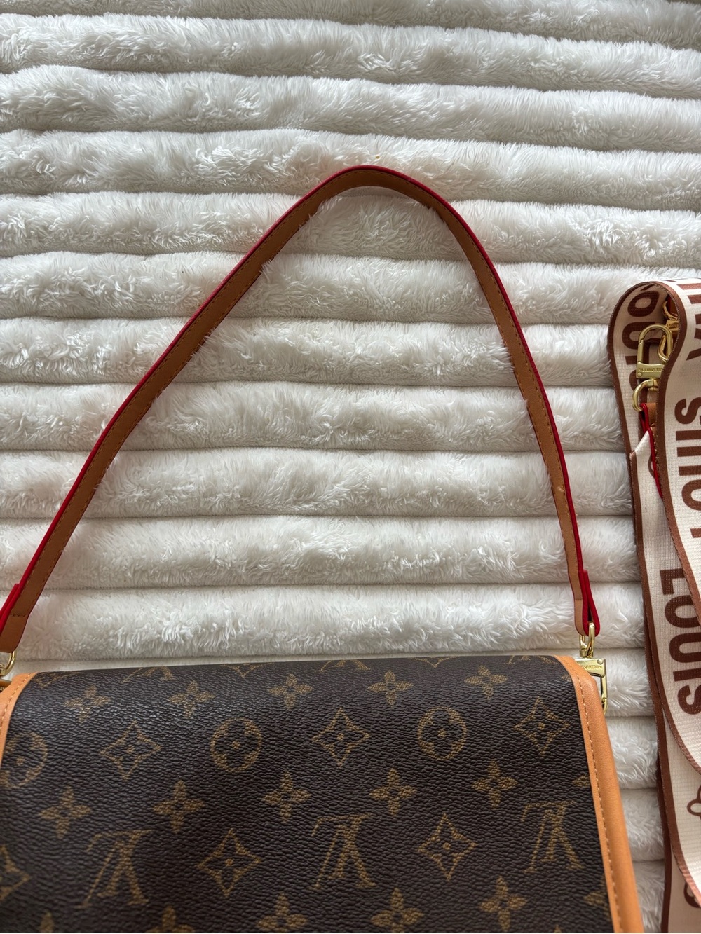 Shoulder bag - Picture 4 of 7